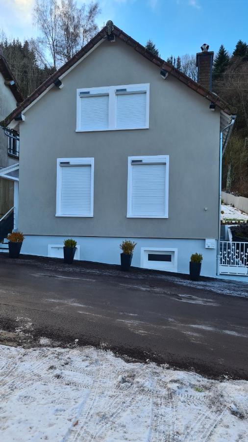 Stunning 4-Bed House In La Bourboule Villa Екстериор снимка