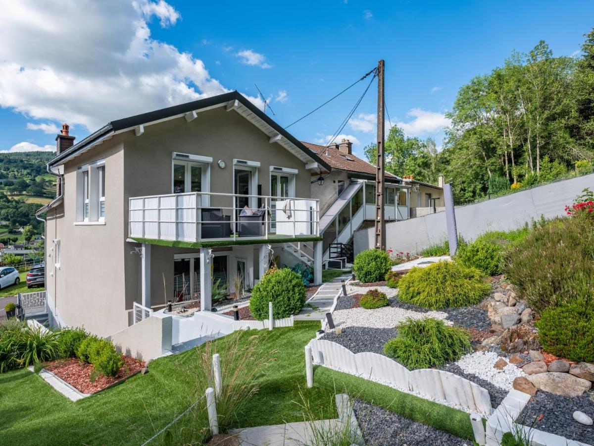 Stunning 4-Bed House In La Bourboule Villa Екстериор снимка