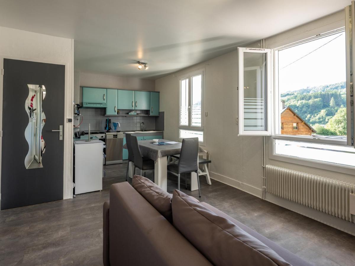 Stunning 4-Bed House In La Bourboule Villa Екстериор снимка